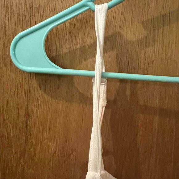 Size 5(5X)(28) - Torrid - NWT - Light Pink and Floral Camisole - Picture 4 of 8